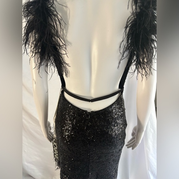 🎉JOVANI Sequin Feather Mini Dress – Size 4 NWT - Picture 6 of 10